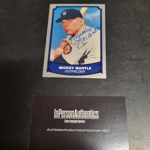 1988 pacific mickey mantle autographed card coa included